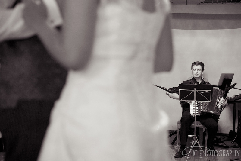 65 Fotografii nunta Sibiu- Laura & Bjorn